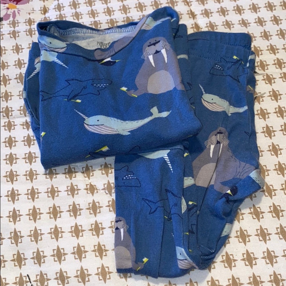 Carter’s & old navy pjs